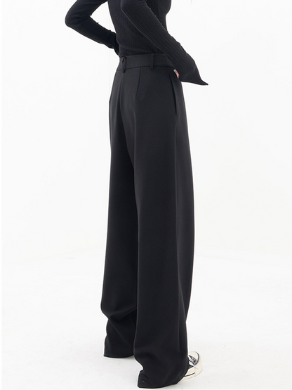 Yulii - Modern baggy trousers