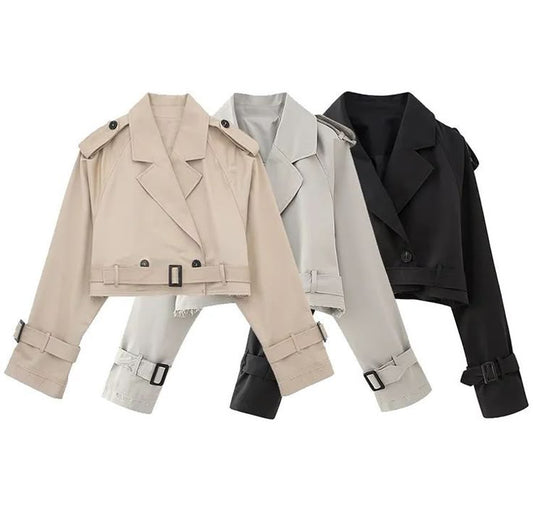 Short trench coat with belt